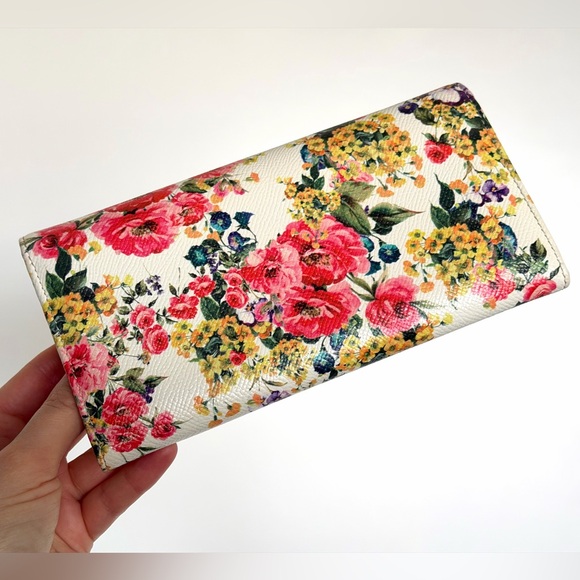 Dolce & Gabbana Long Floral Wallet - Picture 2 of 15